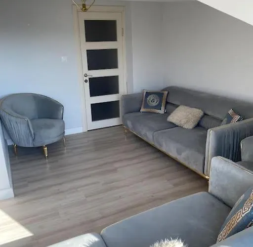 Sehir Merkezinde,dublex Lägenhet